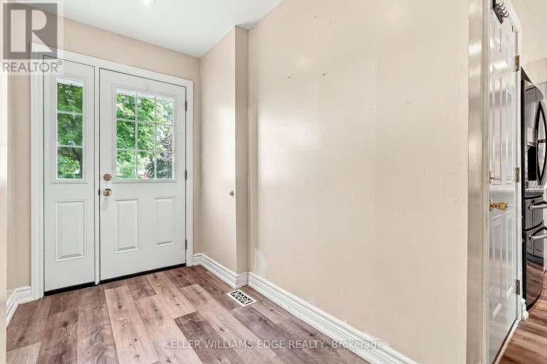 82 ST. ANDREWS DRIVE, Hamilton (Vincent), Ontario, L8K6H4