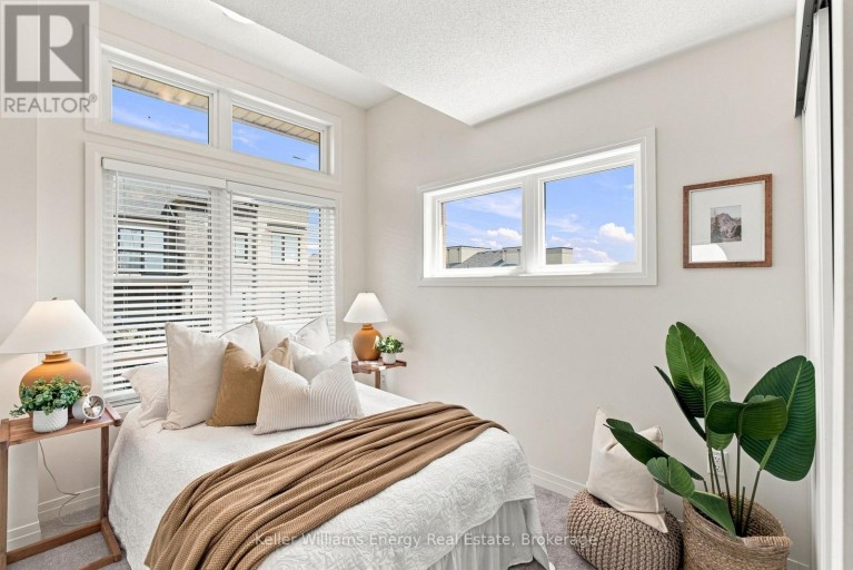 29C LOOKOUT DRIVE, Clarington (Bowmanville), Ontario, L1C7G1