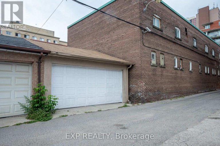 971 LANSDOWNE AVENUE, Toronto (Dovercourt-Wallace Emerson-Junction), Ontario, M6H3Z5