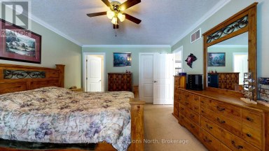 54 NEW YORK AVENUE Wasaga Beach Ontario photo 12