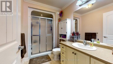 54 NEW YORK AVENUE Wasaga Beach Ontario photo 13