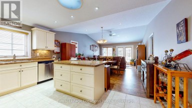 54 NEW YORK AVENUE Wasaga Beach Ontario photo 8