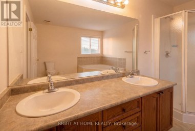 52 PRINCE WILLIAM WAY Barrie (Innis-Shore) Ontario photo 33