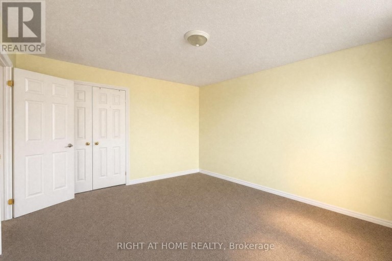 52 PRINCE WILLIAM WAY, Barrie (Innis-Shore), Ontario, L4N0Y9