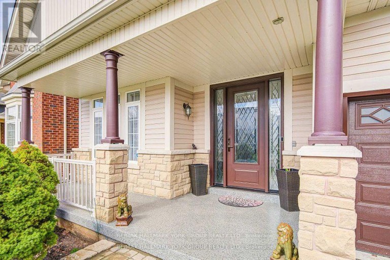 26 REGALIA WAY, Barrie (Innis-Shore), Ontario, L4M7H7