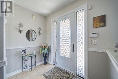 26 REGALIA WAY Barrie (Innis-Shore) Ontario photo 3
