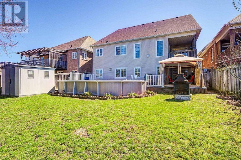 26 REGALIA WAY, Barrie (Innis-Shore), Ontario, L4M7H7