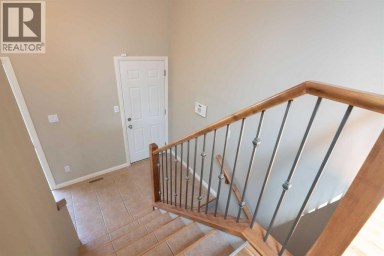 27 Fairmont Road S Lethbridge Alberta photo 23