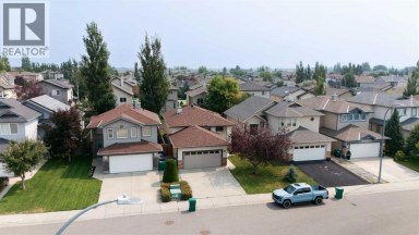 27 Fairmont Road S Lethbridge Alberta photo 39