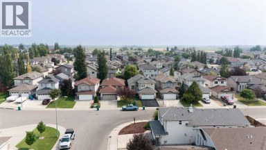 27 Fairmont Road S Lethbridge Alberta photo 41