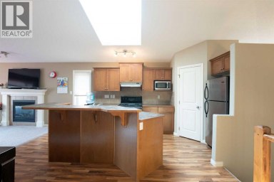 27 Fairmont Road S Lethbridge Alberta photo 7