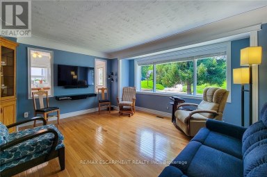 42 LAKE AVENUE N Hamilton (Riverdale) Ontario photo 12