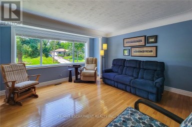 42 LAKE AVENUE N Hamilton (Riverdale) Ontario photo 13