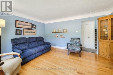 42 LAKE AVENUE N Hamilton (Riverdale) Ontario photo 16