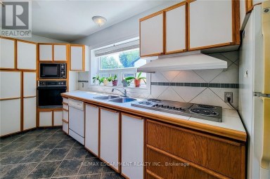 42 LAKE AVENUE N Hamilton (Riverdale) Ontario photo 18