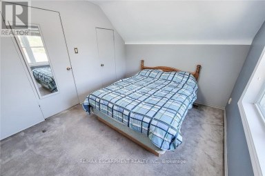 42 LAKE AVENUE N Hamilton (Riverdale) Ontario photo 28