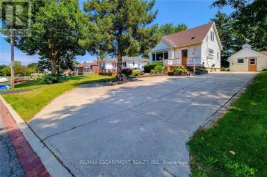 42 LAKE AVENUE N Hamilton (Riverdale) Ontario photo 3