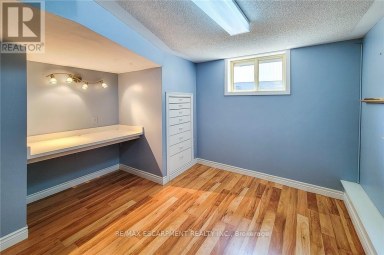 42 LAKE AVENUE N Hamilton (Riverdale) Ontario photo 31