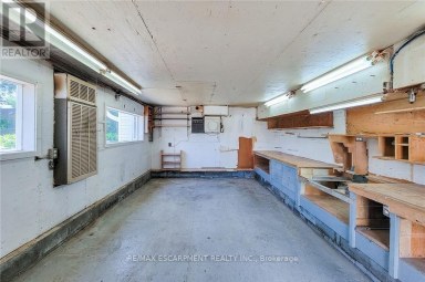 42 LAKE AVENUE N Hamilton (Riverdale) Ontario photo 39