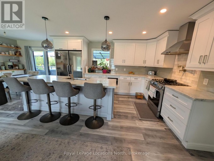 252 LYONS COURT, Wasaga Beach, Ontario, L9Z1V1
