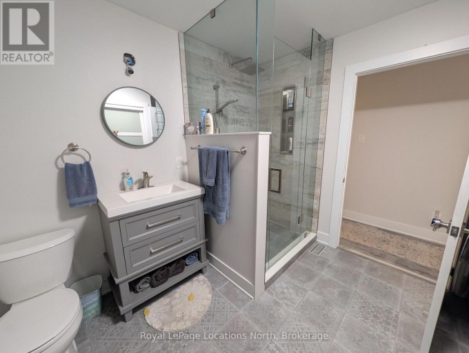 252 LYONS COURT, Wasaga Beach, Ontario, L9Z1V1