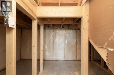 561 Malahat Green W Lethbridge Alberta photo 30
