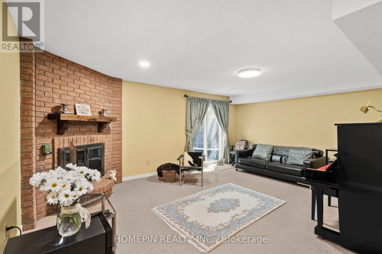 84 CONFEDERATION WAY, Markham (Thornhill), Ontario, L3T5R5