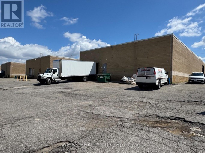 1581 COURTNEYPARK DRIVE E, Mississauga (Northeast), Ontario, L5T1V9