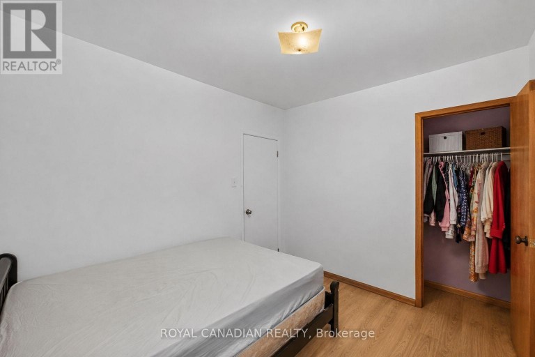 2538 ST CLAIR AVENUE W, Toronto (Rockcliffe-Smythe), Ontario, M6N1L6