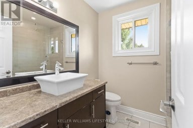 129 CULVER CRESCENT London East (East H) Ontario photo 25