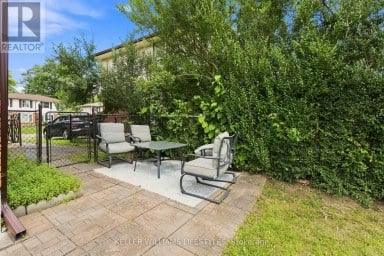 129 CULVER CRESCENT London East (East H) Ontario photo 30