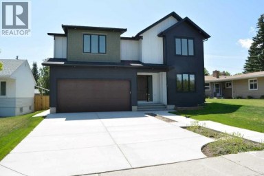 3511 34 Avenue SW Calgary Alberta photo 1
