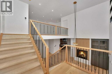 3511 34 Avenue SW Calgary Alberta photo 23