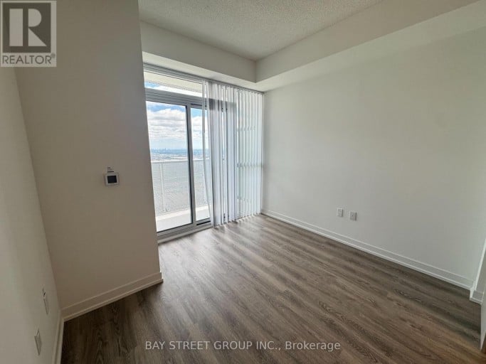5510 - 8 INTERCHANGE WAY, Vaughan (Vaughan Corporate Centre), Ontario, L4K0R2