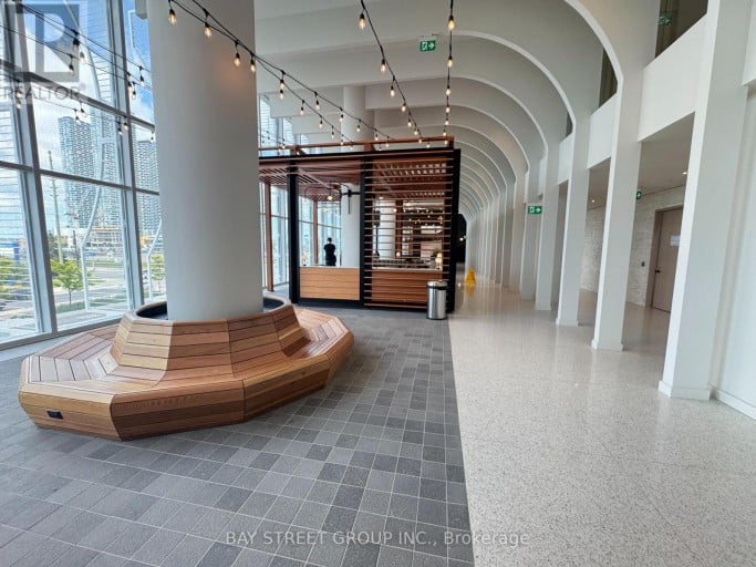 5510 - 8 INTERCHANGE WAY, Vaughan (Vaughan Corporate Centre), Ontario, L4K0R2