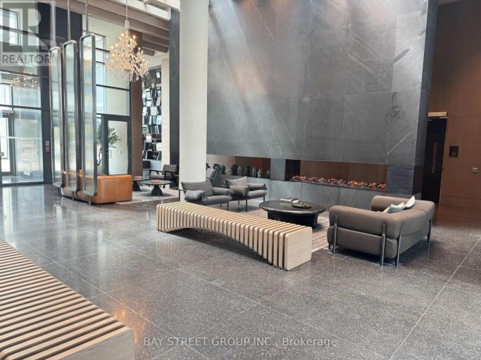 5510 - 8 INTERCHANGE WAY, Vaughan (Vaughan Corporate Centre), Ontario, L4K0R2