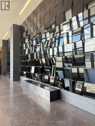 5510 - 8 INTERCHANGE WAY, Vaughan (Vaughan Corporate Centre), Ontario, L4K0R2