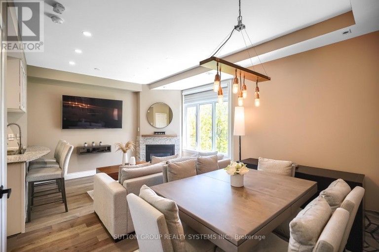 323 - 32 STADIUM ROAD, Toronto (Niagara), Ontario, M5V3P4