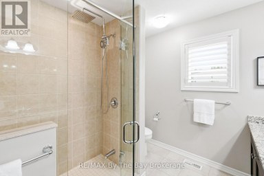 135 CONSERVATION WAY Collingwood Ontario photo 23