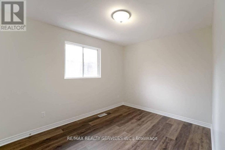 70 MONTJOY CRESCENT, Brampton (Central Park), Ontario, L6S3E7