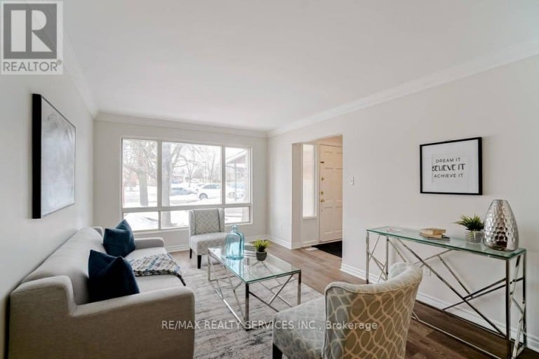 70 MONTJOY CRESCENT, Brampton (Central Park), Ontario, L6S3E7