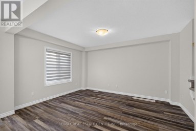 296 BRADSHAW DRIVE Stratford Ontario photo 10