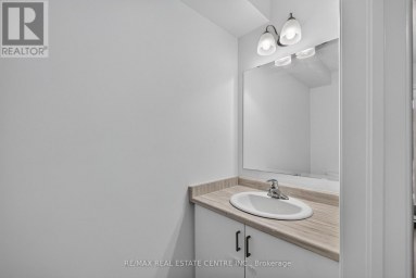 296 BRADSHAW DRIVE Stratford Ontario photo 28