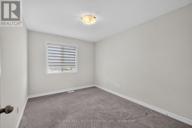 296 BRADSHAW DRIVE Stratford Ontario photo 38