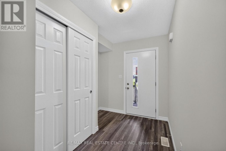 296 BRADSHAW DRIVE, Stratford, Ontario, N5A0K2
