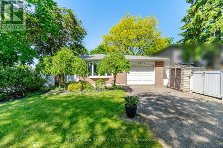 3673 FIELDGATE DRIVE, Mississauga (Applewood), Ontario, L4X2J8