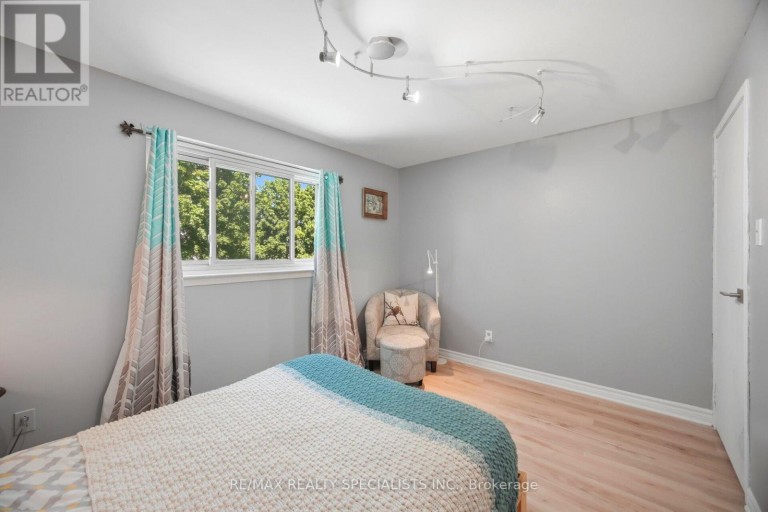 3673 FIELDGATE DRIVE, Mississauga (Applewood), Ontario, L4X2J8