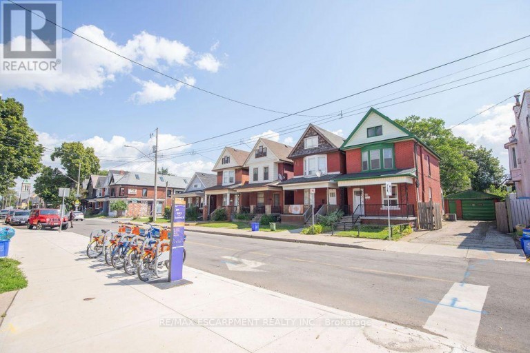 66 SHERMAN AVENUE N, Hamilton (Stipley), Ontario, L8L6M2