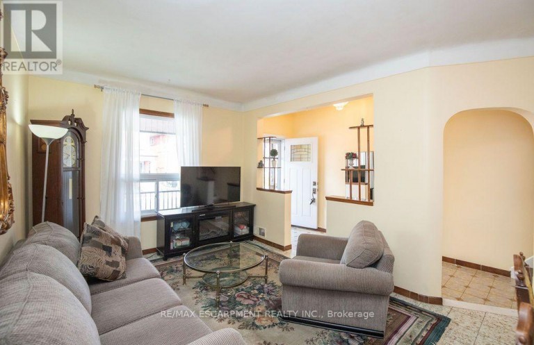 66 SHERMAN AVENUE N, Hamilton (Stipley), Ontario, L8L6M2