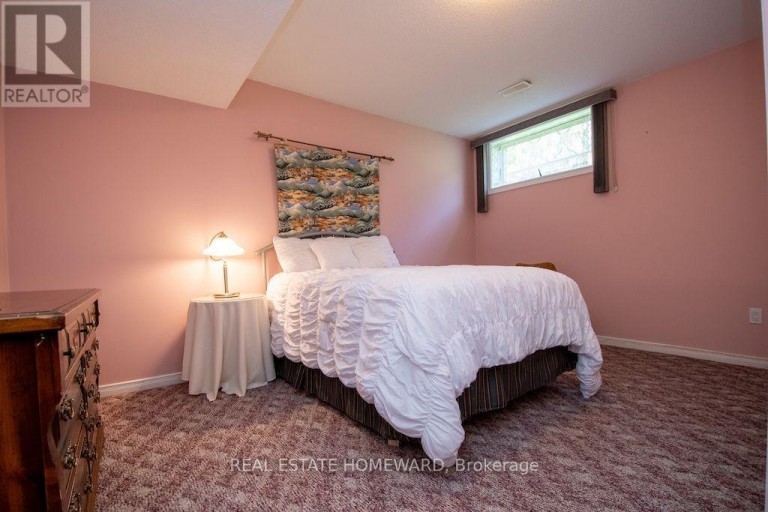 8 ISLAND BAY DRIVE, Kawartha Lakes (Bobcaygeon), Ontario, K0M1A0